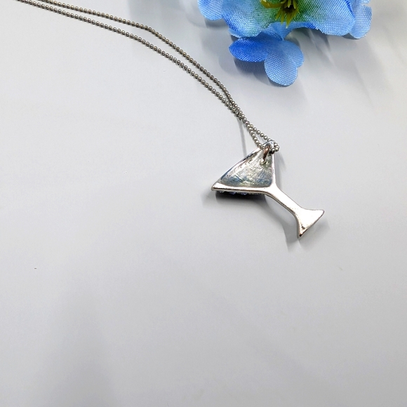 Genuine Blue Crystal Martini Glass Pendant Silver Plated Vintage Necklace - Picture 3 of 4